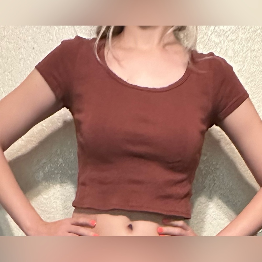 XS American Eagle Burgundy Crop Top